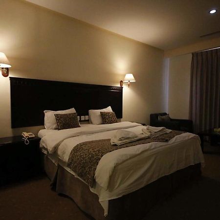 Jeddah Palace Hotel Аман Екстериор снимка