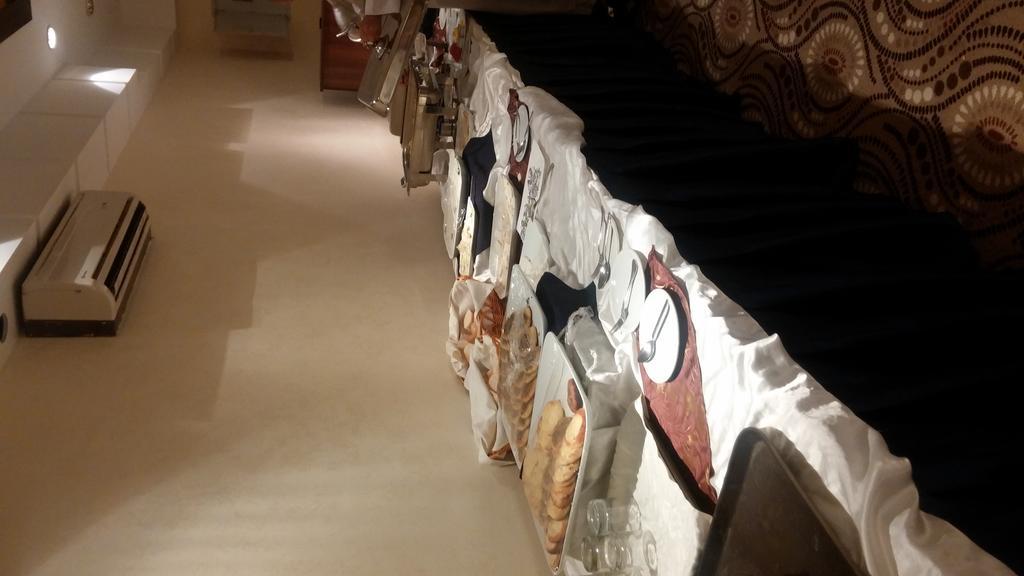 Jeddah Palace Hotel Аман Екстериор снимка